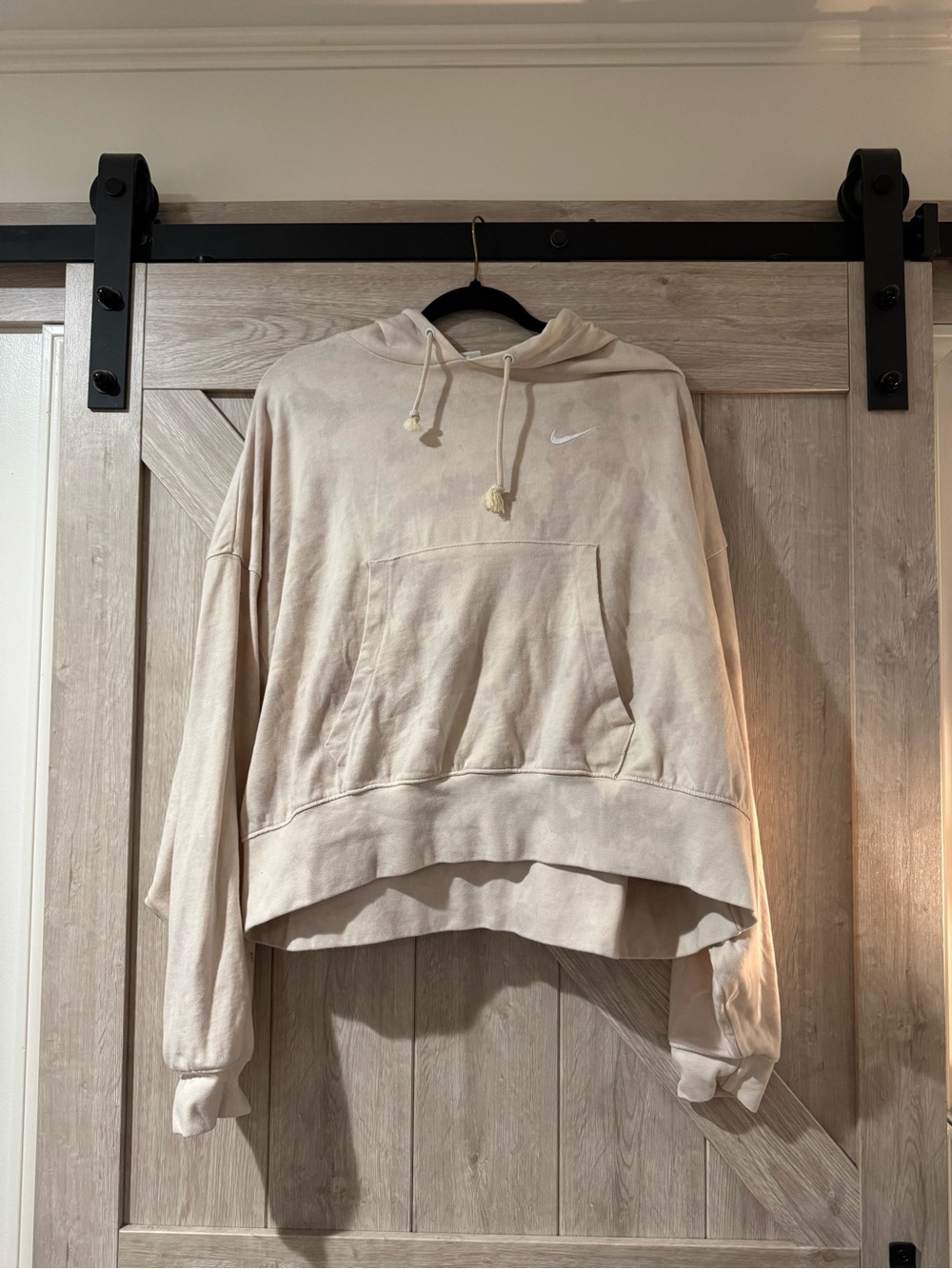 Nike Women's Light Beige Tie-Dye Cropped Hoodie Sweatshirt